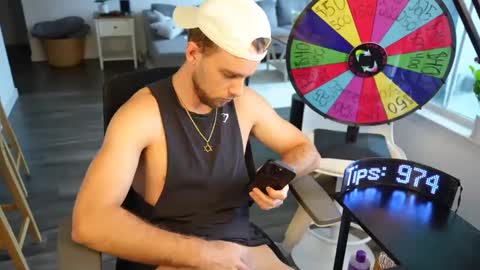 Snapshot of troy_greenxo chatting on 09.10.25 Troy Green online show from 09.10.25