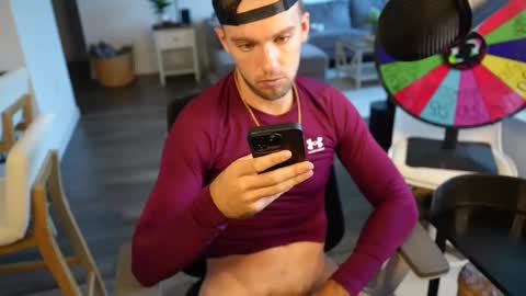 Snapshot of troy_greenxo chatting on 10.02.25 Troy Green online show from 10.02.25