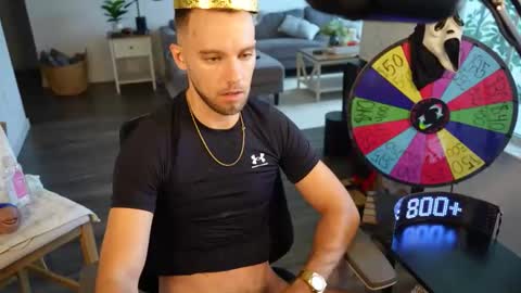 Snapshot of troy_greenxo chatting on 10.16.25 Troy Green online show from 10.16.25