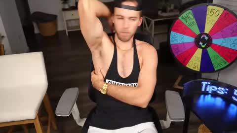 Snapshot of troy_greenxo chatting on 11.28.25 Troy Green online show from 11.28.25