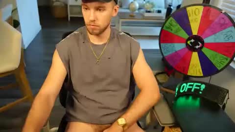 Snapshot of troy_greenxo chatting on 04.17.26 Troy Green online show from 04.17.26