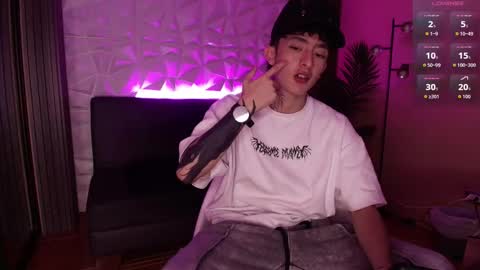 Troy online show from 12.05.25