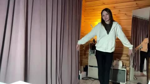 Snapshot of troybradshaw chatting on 04.01.26 Len online show from 04.01.26