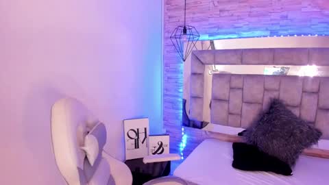   online show from 12.12.24