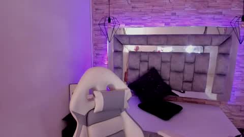   online show from 01.28.25