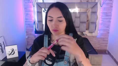   online show from 02.25.25