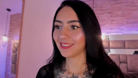   online show from 03.05.25