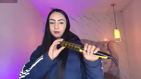   online show from 11.08.25