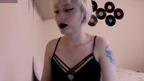 Cait online show from 10.21.25