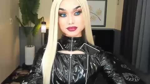 Saskia online show from 01.20.25