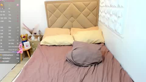 Snapshot of ts_miyuki chatting on 03.10.25 ts_miyuki online show from 03.10.25