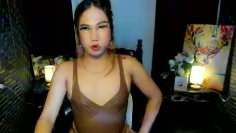 Snapshot of ts_miyuki chatting on 10.24.25 ts_miyuki online show from 10.24.25