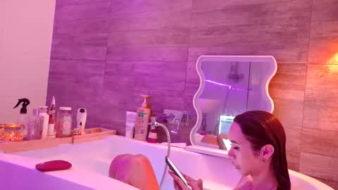 Snapshot of ts_rose25 chatting on 10.27.25 TS Rose25 online show from 10.27.25