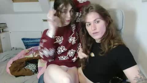 Snapshot of tsbubbles760 chatting on 10.18.25 TSBubbles online show from 10.18.25