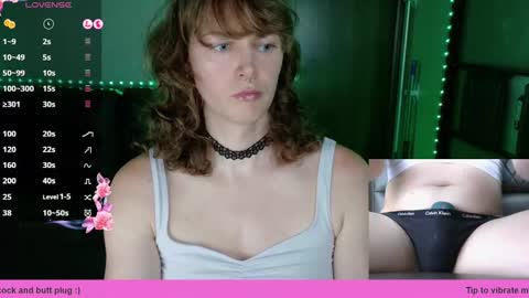 Snapshot of tsellieryder chatting on 09.13.25 Ellie Ryder online show from 09.13.25