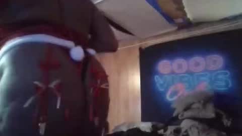 Snapshot of tsnitra chatting on 12.02.25 TsNitra online show from 12.02.25