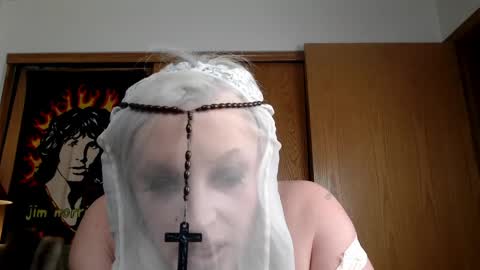 Sabrina Ravndahl online show from 04.13.26