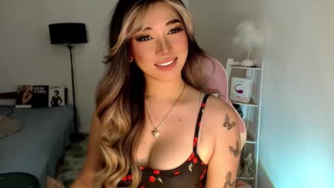 Snapshot of tssluttycutie chatting on 11.02.25 MARIA online show from 11.02.25