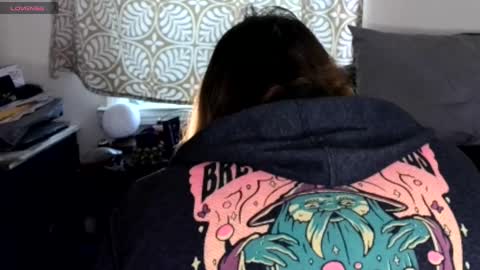 Jade Snail online show from 03.04.25