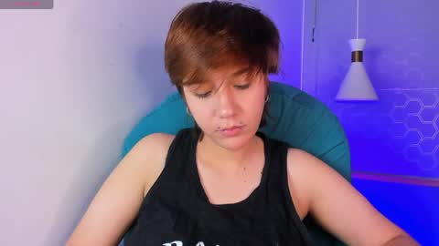 Snapshot of tsuki_maru chatting on 05.13.26 Maru online show from 05.13.26
