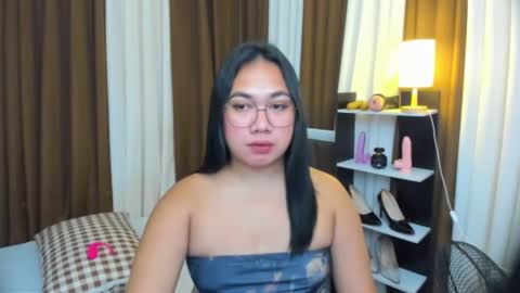 Karen Oquio online show from 10.02.25