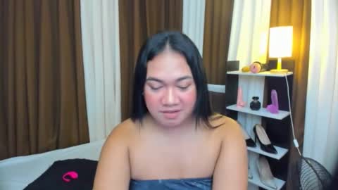 Karen Oquio online show from 10.09.25