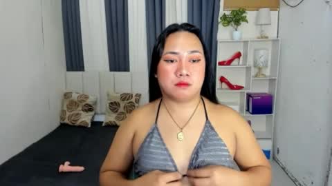 Karen Oquio online show from 01.16.26