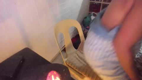 Frankie online show from 12.22.25