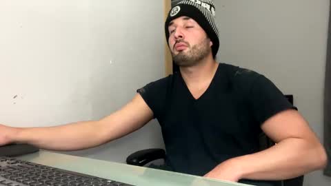 Stimulation make me Cum in Public or in Pvt   online show from 12.08.24