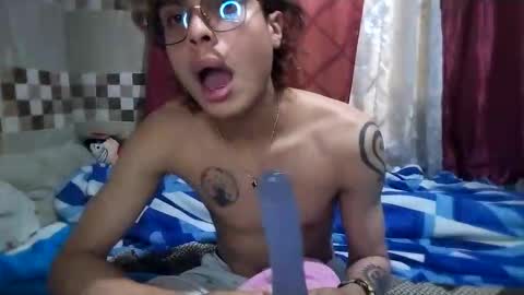 Snapshot of tubebecito12 chatting on 11.19.25 tubebecito12 online show from 11.19.25