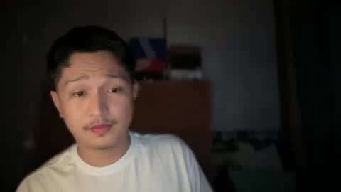 Snapshot of tuling1 chatting on 12.21.25 tuling1 online show from 12.21.25