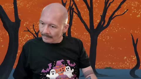 Snapshot of tumbles05 chatting on 10.30.25 tumbling through online show from 10.30.25