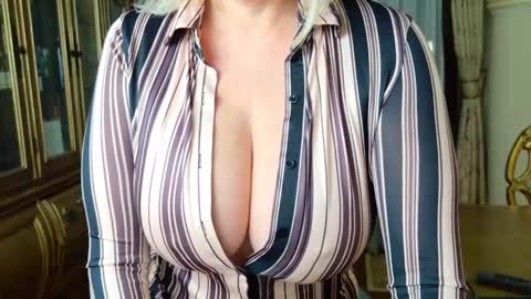 Tunde online show from 02.17.25