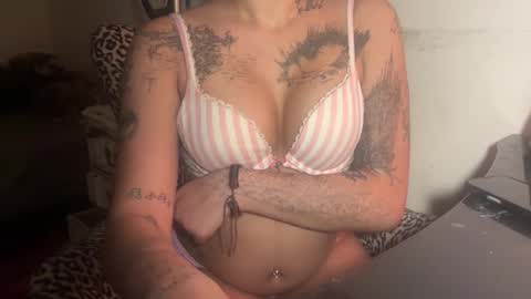 turntpixie online show from 04.02.26