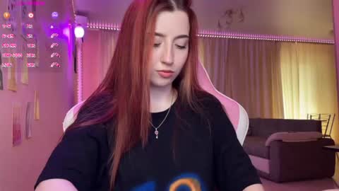 Snapshot of tutti_cutieee chatting on 06.23.26 Nika online show from 06.23.26