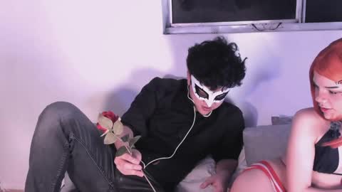 tuxedo  mayo online show from 04.17.26