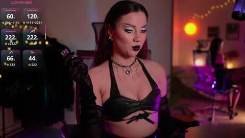 Miss Veth online show from 04.04.26