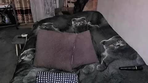 Lana online show from 10.23.25