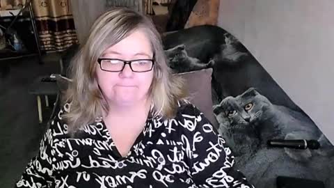 Lana online show from 11.25.25