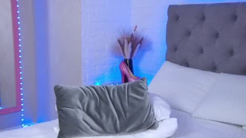 Hallie online show from 01.18.25