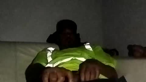 Snapshot of twest84 chatting on 12.17.25 twest84 online show from 12.17.25