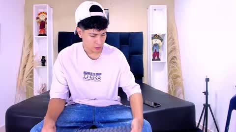 Snapshot of twink_bunny chatting on 09.26.25 samu online show from 09.26.25