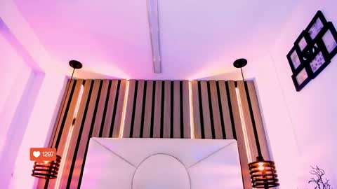 Snapshot of twink_bunny chatting on 11.13.25 samu online show from 11.13.25