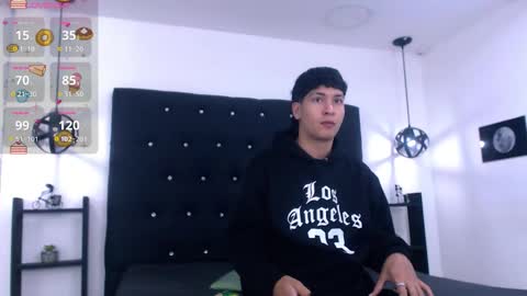 Snapshot of twink_bunny chatting on 11.25.25 samu online show from 11.25.25