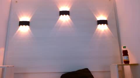 Snapshot of twink_bunny chatting on 12.02.25 samu online show from 12.02.25