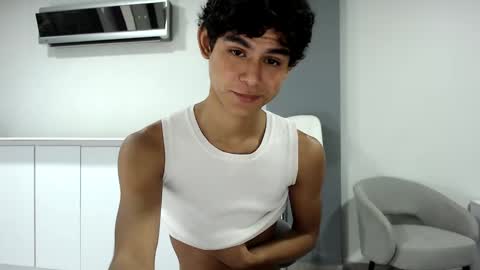 Snapshot of twink_waldorf chatting on 01.13.25 Twink Waldorf online show from 01.13.25