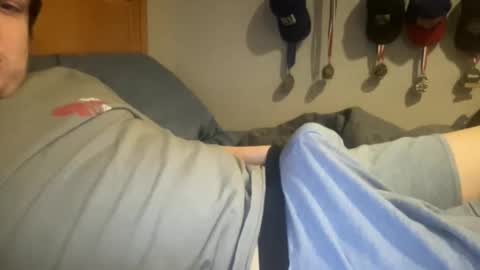 Snapshot of twinkmikexxx12 chatting on 01.12.25 mike online show from 01.12.25