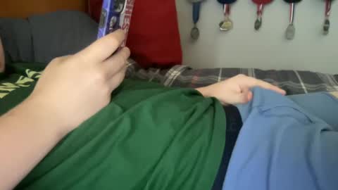 Snapshot of twinkmikexxx12 chatting on 09.19.25 mike online show from 09.19.25