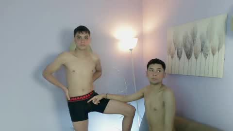 Snapshot of twinks_boys_ chatting on 10.09.25 JHOAN LIAM ZACARIAS online show from 10.09.25