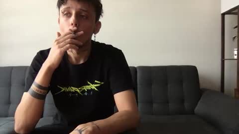 Derrick online show from 10.16.25